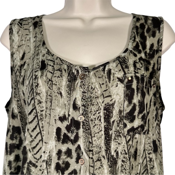 Eage Olive Green & Black Sleeveless Top - Picture 2 of 10